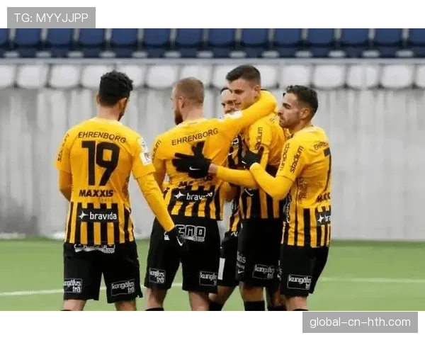 里昂2-0完胜尼斯,豪取各项赛事13连胜紧追榜首